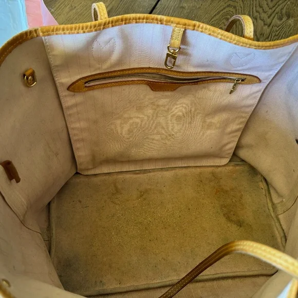 Well Loved, Still Stunning LV Neverfull Damier Azur Rose Ballerine - Picture 2 of 3